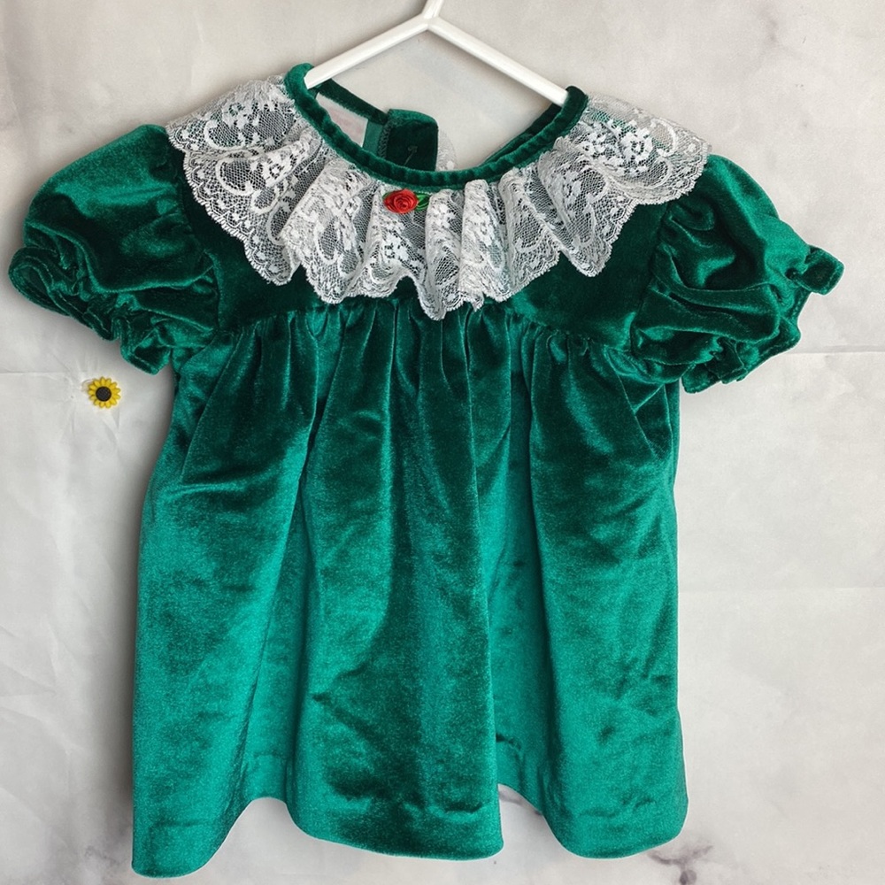 Vintage 1994 Hugs and Kisses Girls Green Velvet Dress